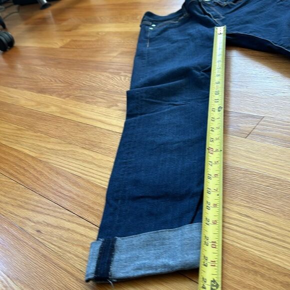 Liverpool Cuffed Capris, Dark Wash, Size 4 - Picture 6 of 7